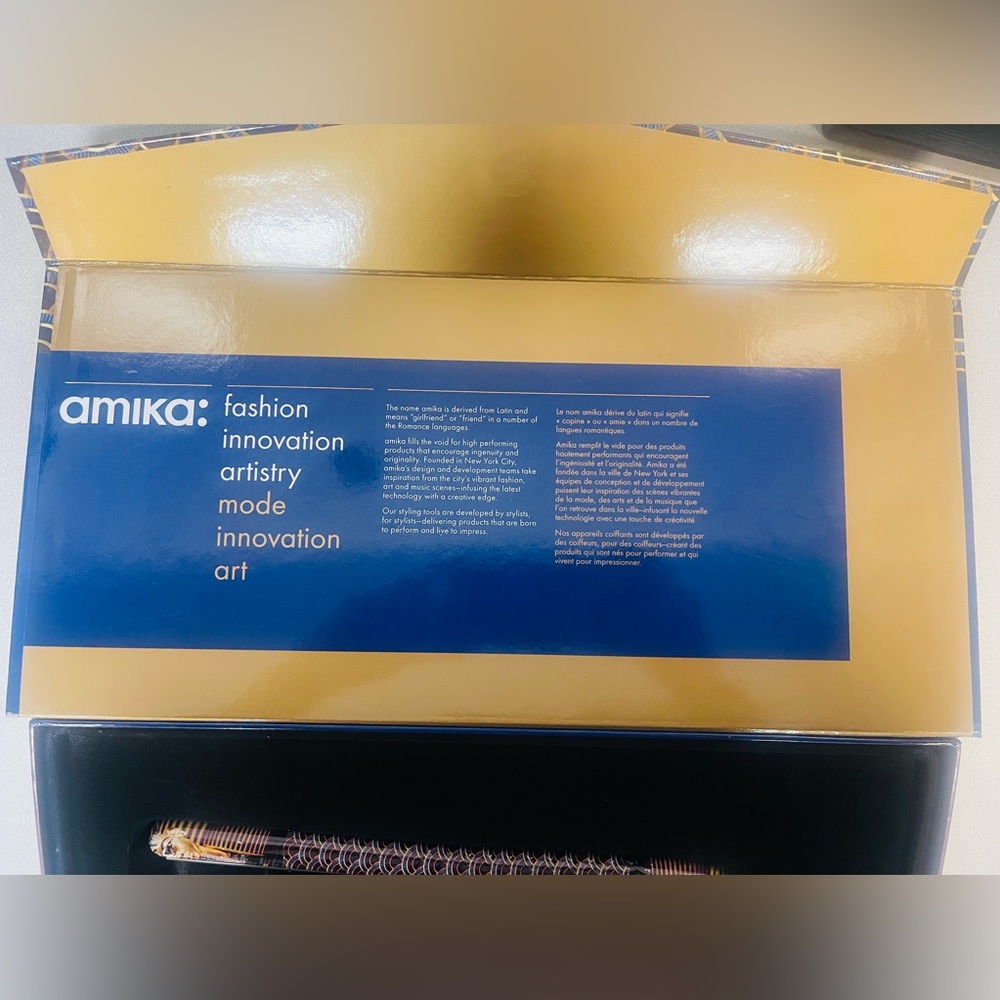 AMIKA MARTINO CARTIER CERAMIC FLAT IRON - Picture 7 of 10
